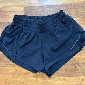 lululemon Hotty Hot shorts 2.5" in black, size 4, EUC